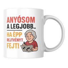 Anyósom a legjobb ha épp rejtvényt fejt bögre